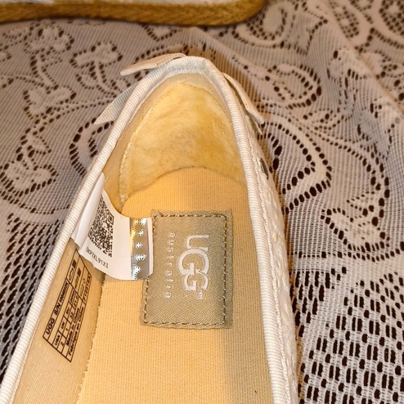 NEW! Ugg sz 2 White K Tassy Eyelet Shoes - Picture 7 of 10